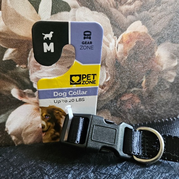 Pet Zone Dog Collar Black Size M | Neck 14-20" | For Dogs Up to 20 lbs | NEW - Picture 4 of 5